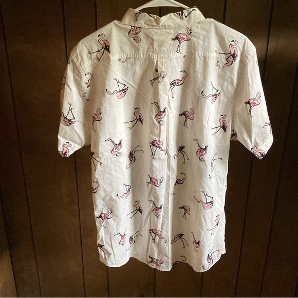 Levis Mens Button Down Shirt White Size M All Over Flamingo Print Casual NWT - Picture 2 of 5